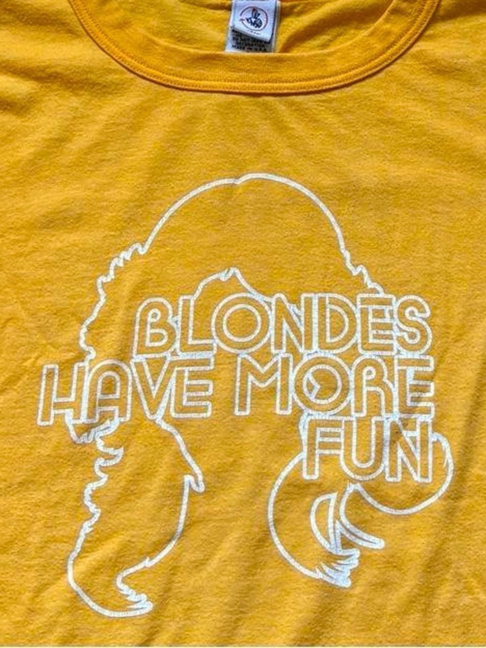 Y2K Urban Renewal Urban Outfitters Blondes Have More Fun tee shirt